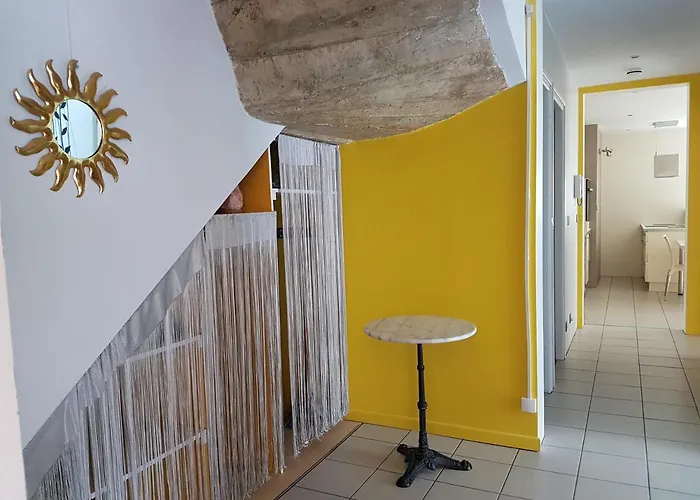 F2 En Rez De Jardin A Апартаменты Крест